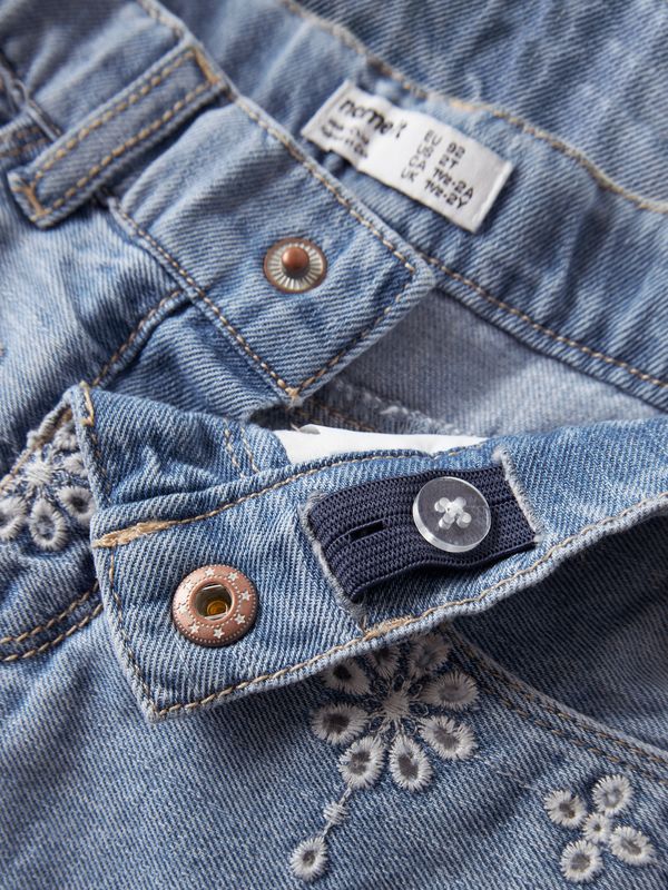 13254112 – Name It denim short met geborduurde bloemen voor meisjes