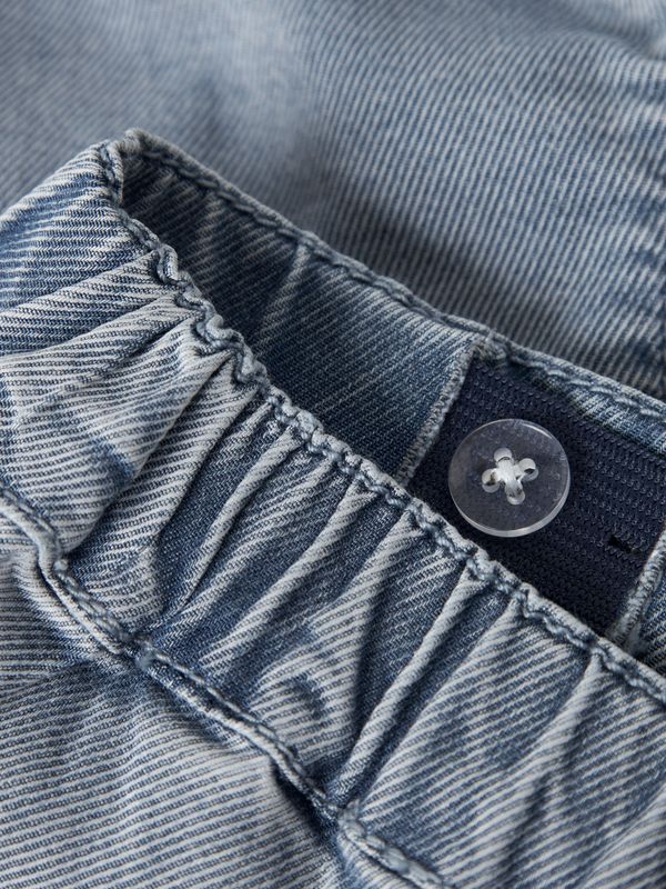 13252301 – Name It lichtblauwe denim short voor meisjes