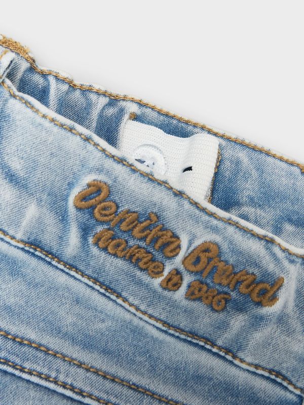 13197327 – Lichtblauwe denim short voor jongens
