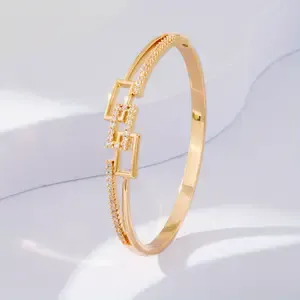 Elegant 18K Golden Plated Copper Bracelet with Synthetic Zirconia, Simple Korean Style, Versatile Daily &amp; Gift-Worthy Jewelry for Mother&#39;S Day