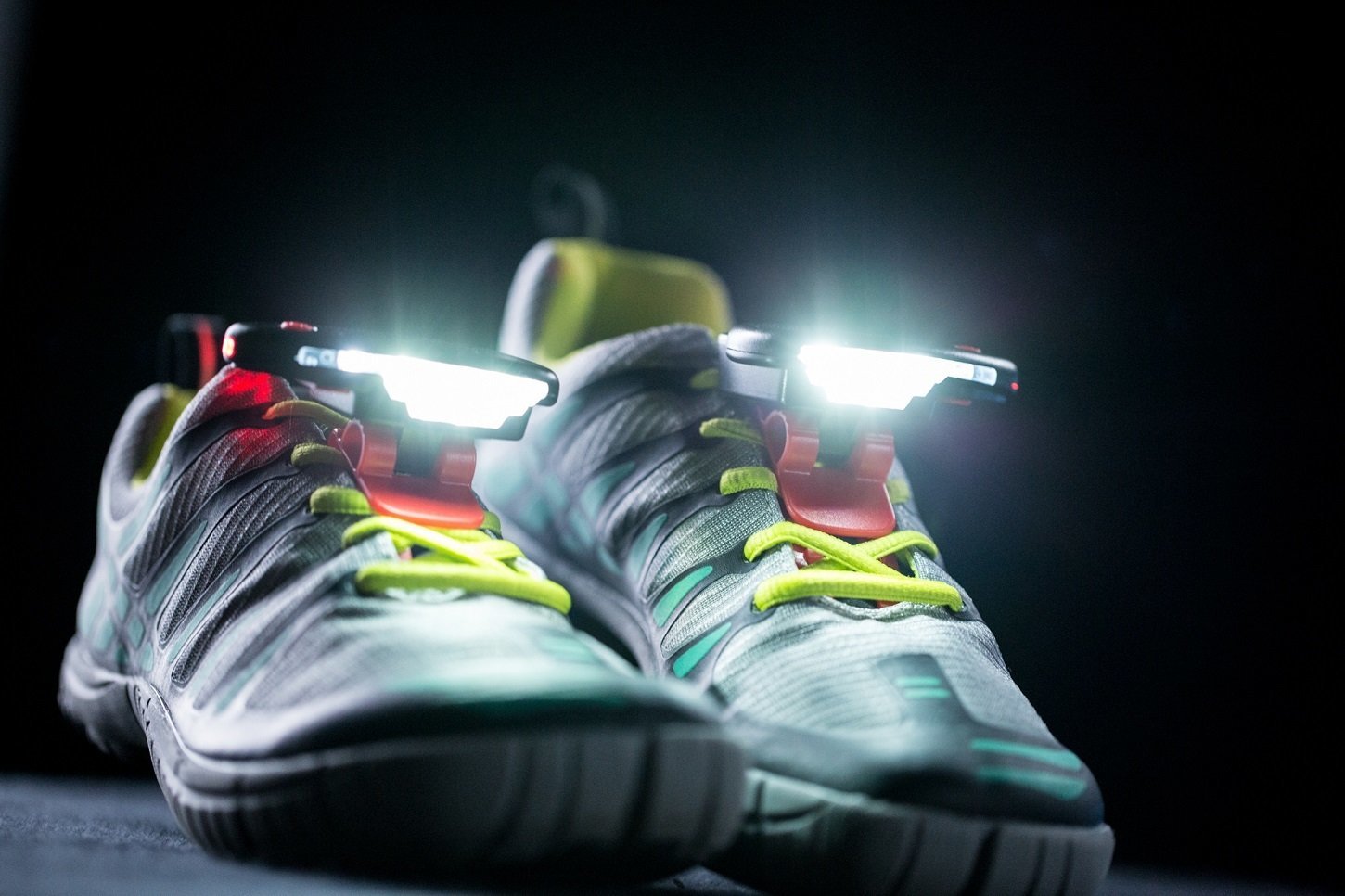 Running Lights Night Runner 270 Website Night Runner 270 Shoe