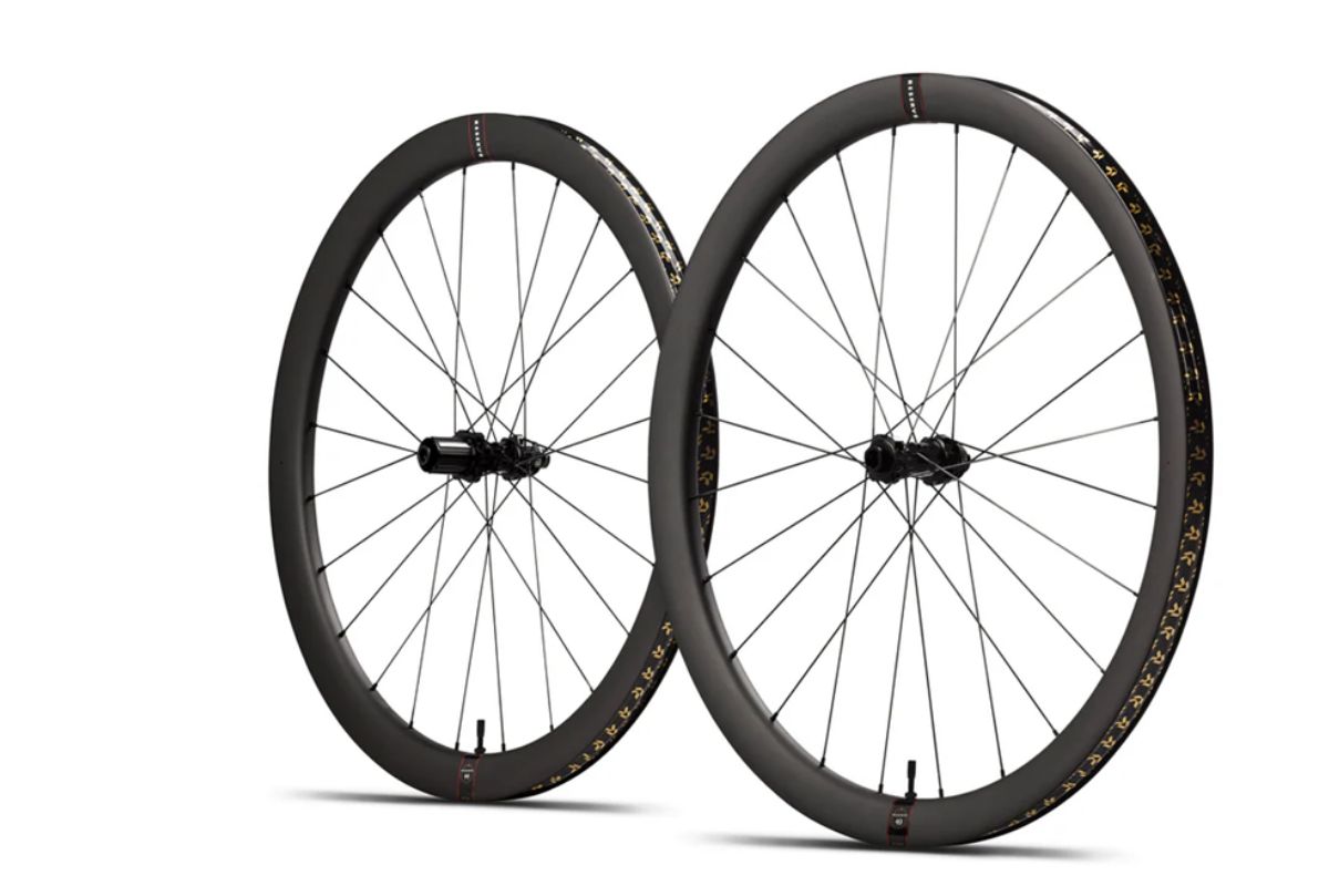 Reserve 40|44 wheelset | 4P hub