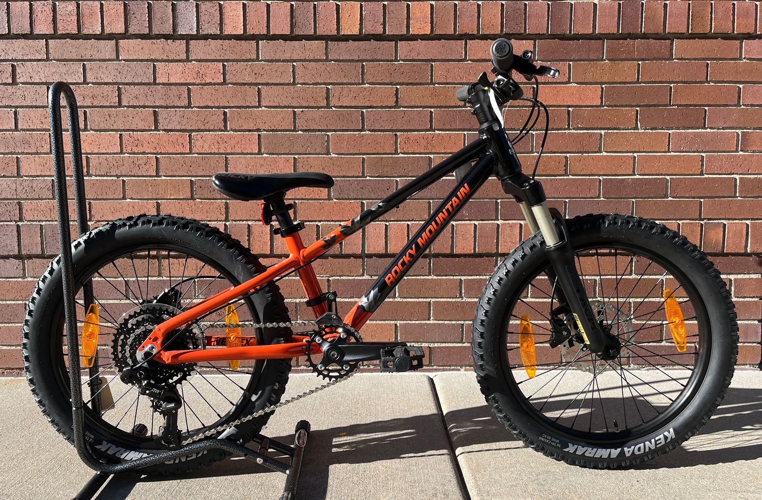 Rocky Mountain Vertex Jr. 20 - Black/ Orange