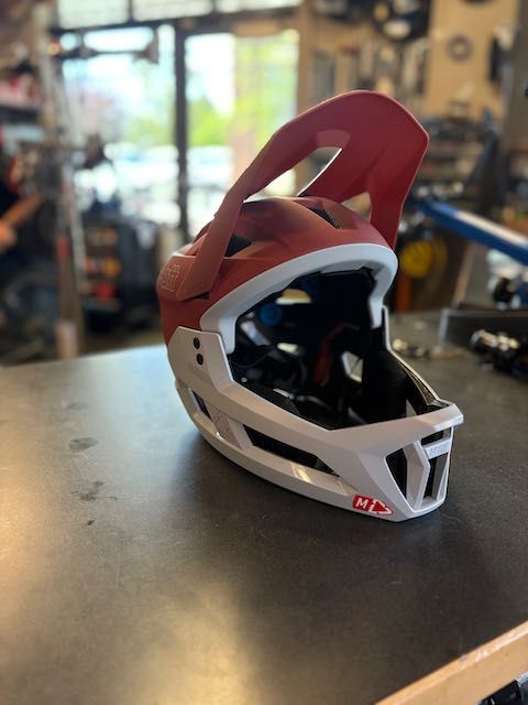 Leatt MTB ENDURO 2.0 LAVA RED / M