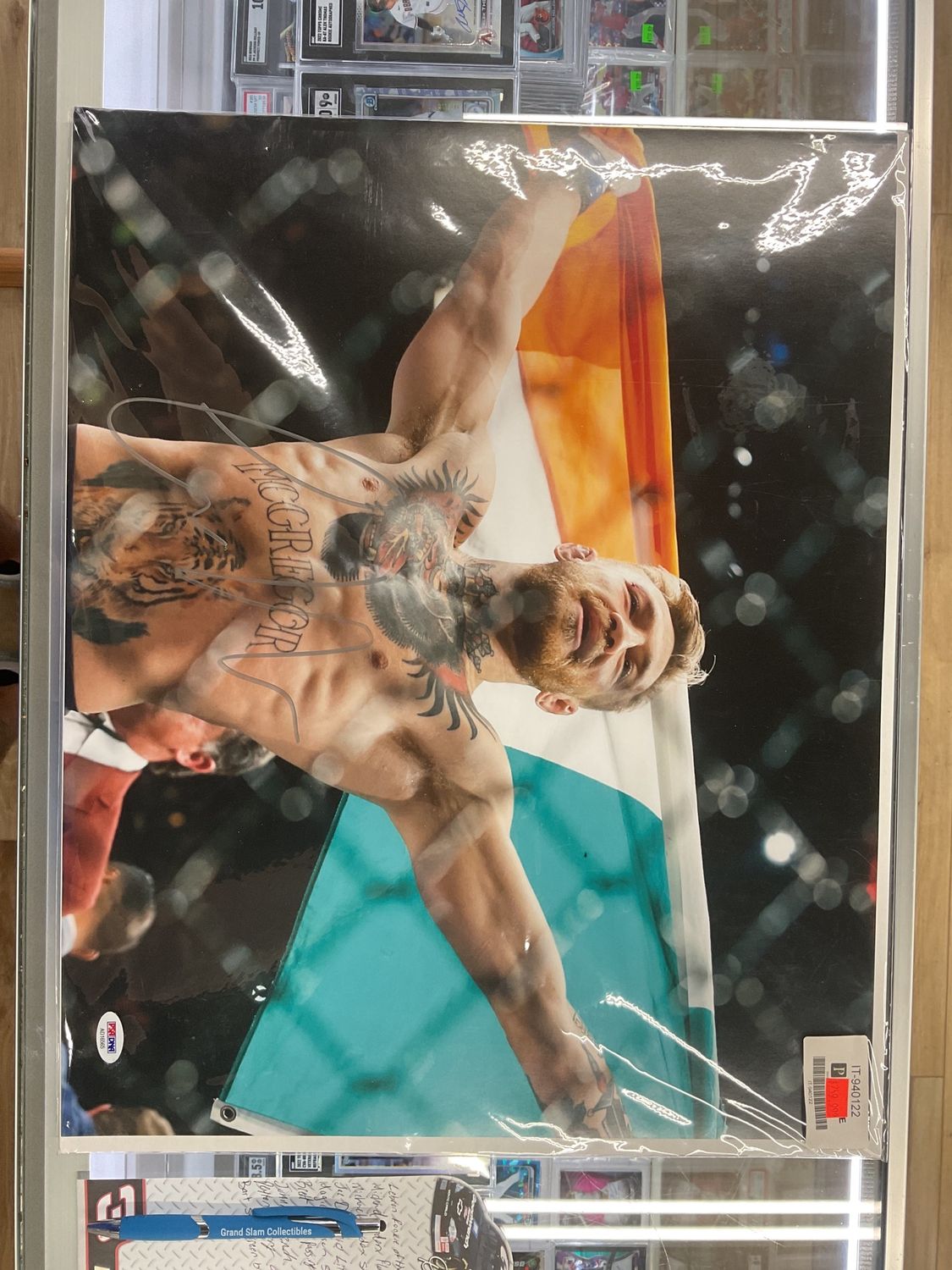 Connor Mcgregor 20”x16” autographed photo PSA/DNA authenticated