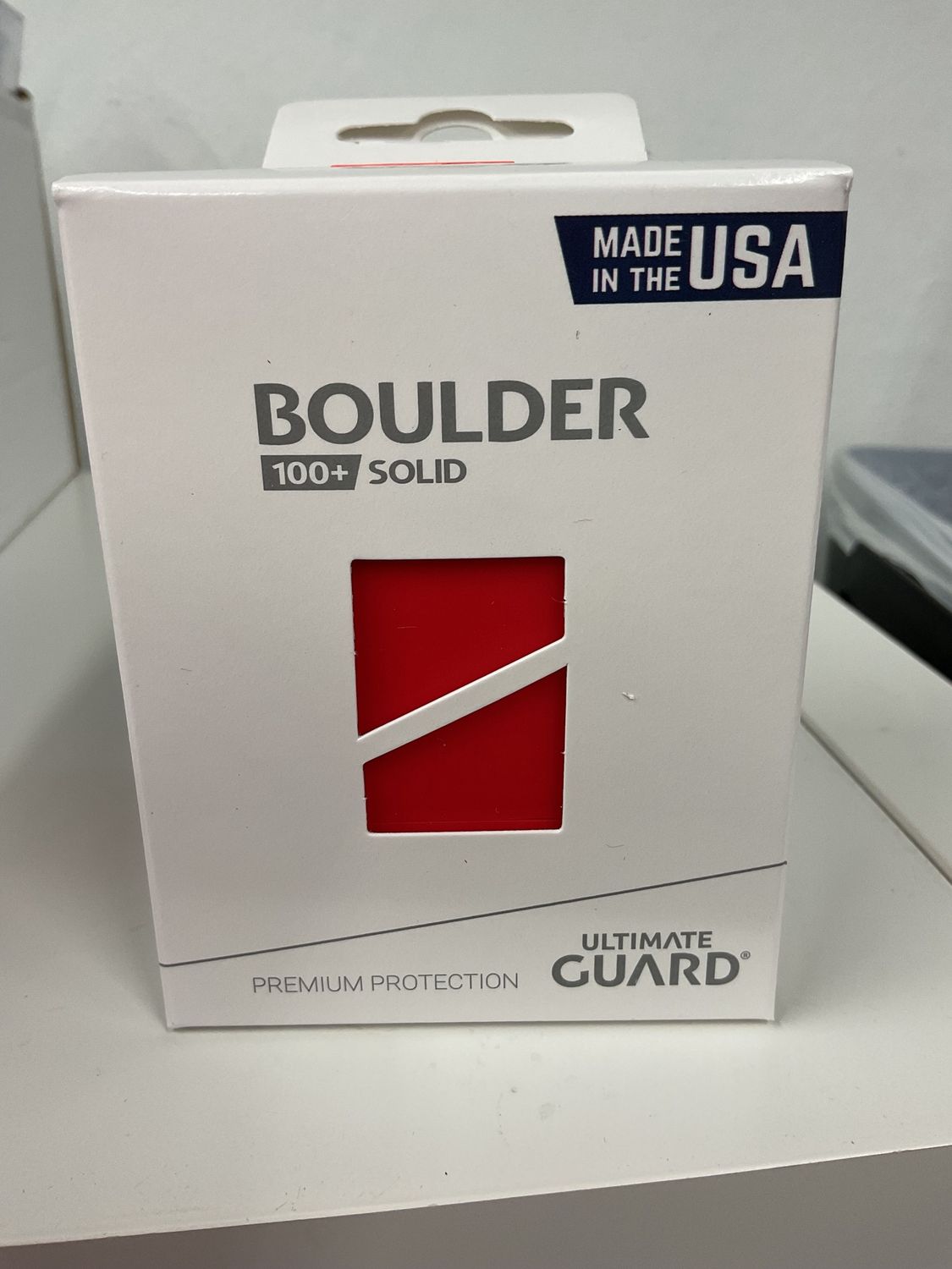Boulder Red Premium Collector box