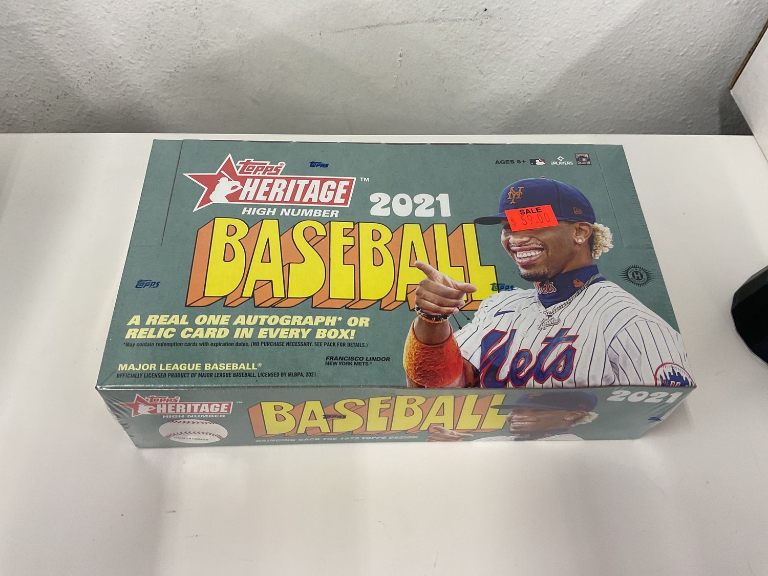 2021 Topps Heritage hobby box high numbers