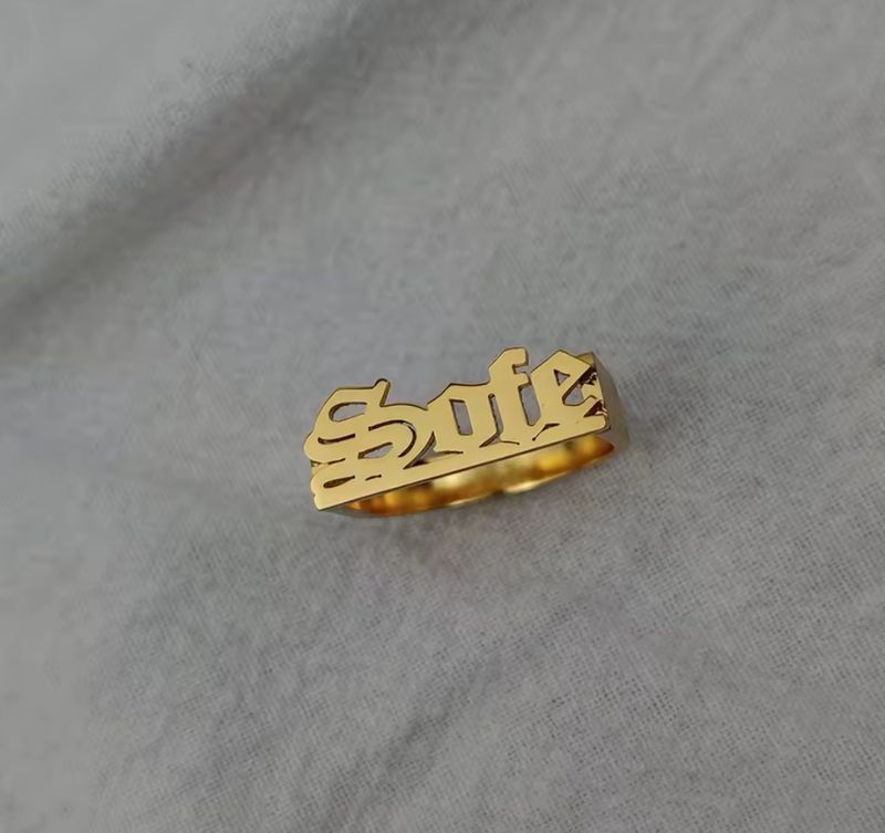 Name ring