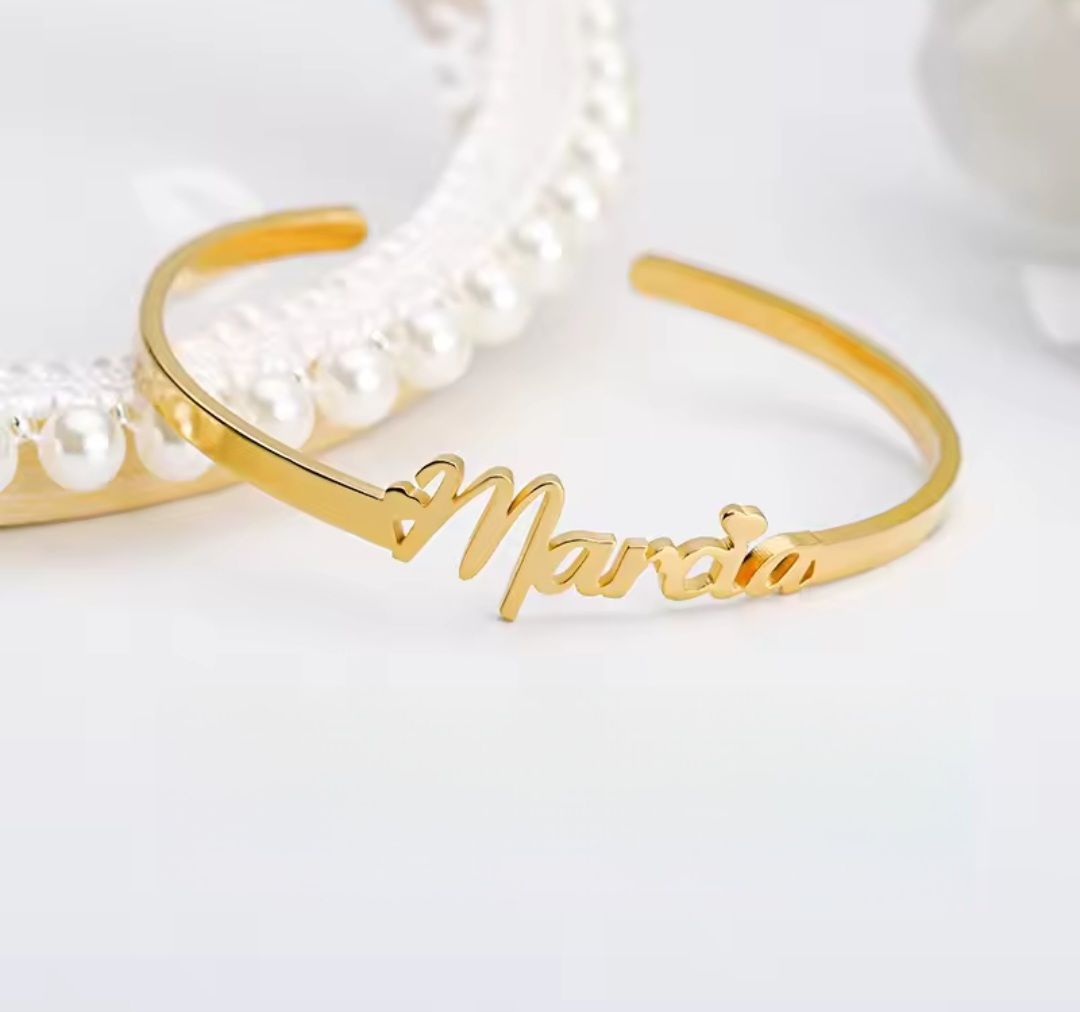 Name bracelet