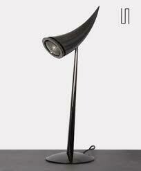 Flos lampada tavolo Arà nickel by PHILIPPE STARK Flos lampada tavolo Arà nickel by PHILIPPE STARK