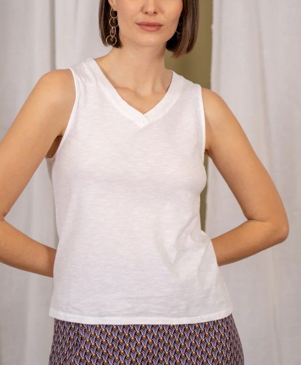 Top Escote  Pico Borneo blanco