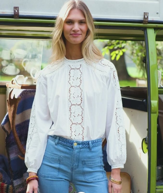 Blusa bordada blanca