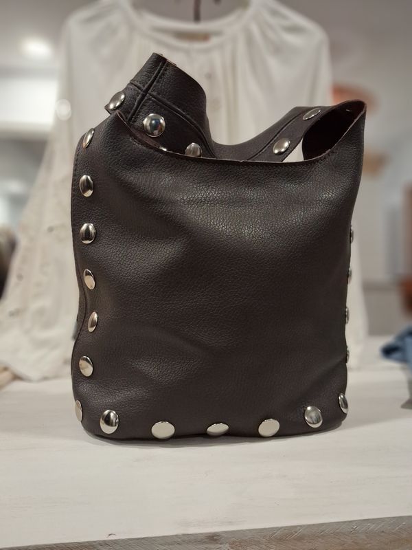 Bolso de piel vuelta