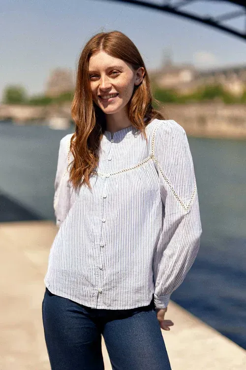 Blusa calada de rayas azules - Bayen