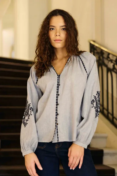 Blusa azul bordada - Blena
