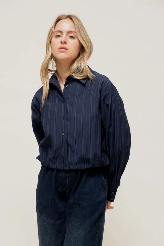 Camisa corta de rayas azul