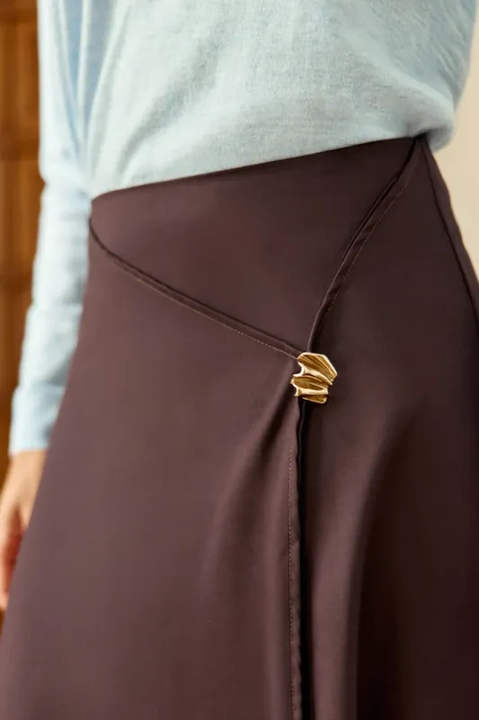 Falda midi asimétrica marrón
