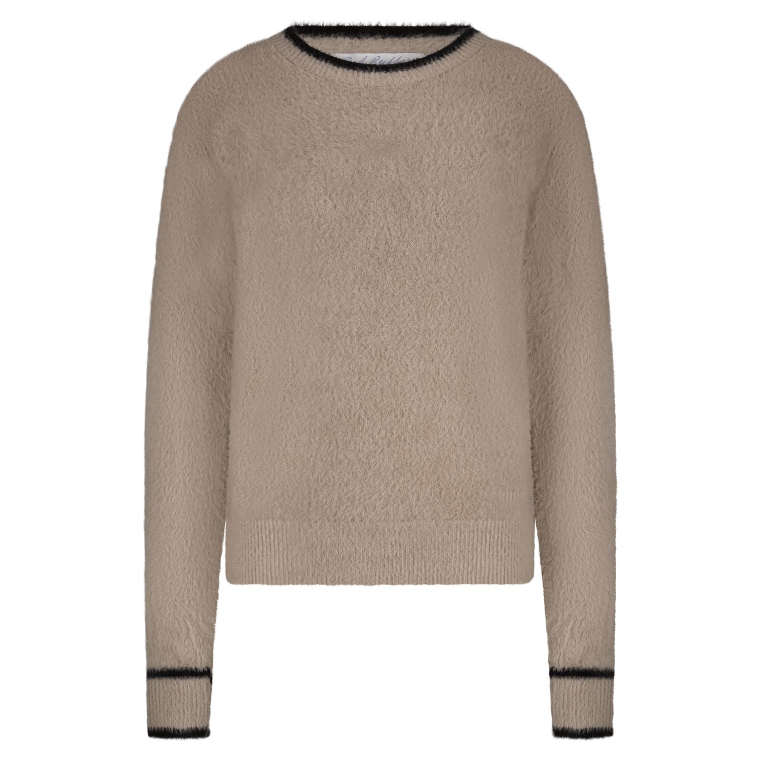 Fluffy Sweater &amp; Contrast