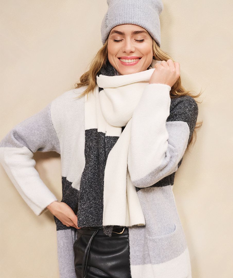 Scarf color blocks