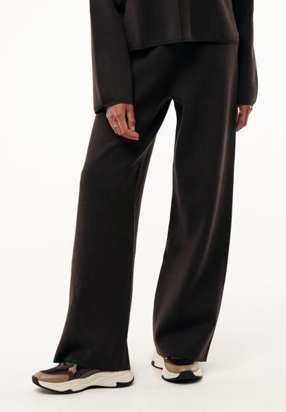 Knitted straight pants