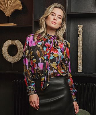 Blouse scarf Glowing Blossom