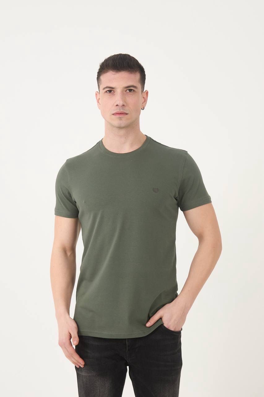 Classic Slim Fit