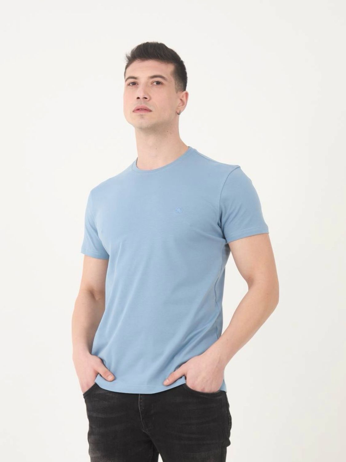 Classic Slim Fit