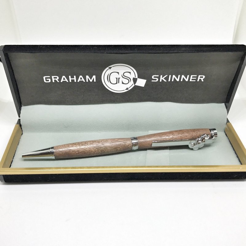 Lake Cherokee Pen in Walnut