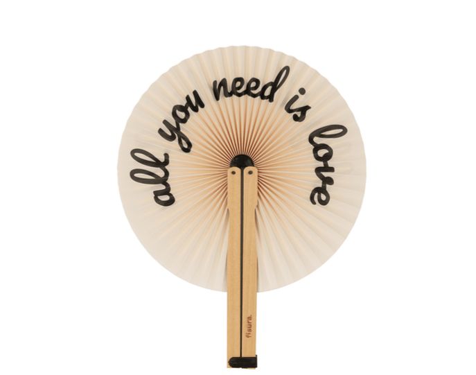 Abanico pai pai “all you need is love”.