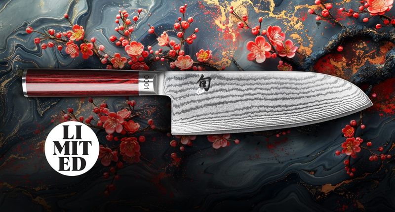 Cuchillo Kai Shun Classic Red Santoku .
