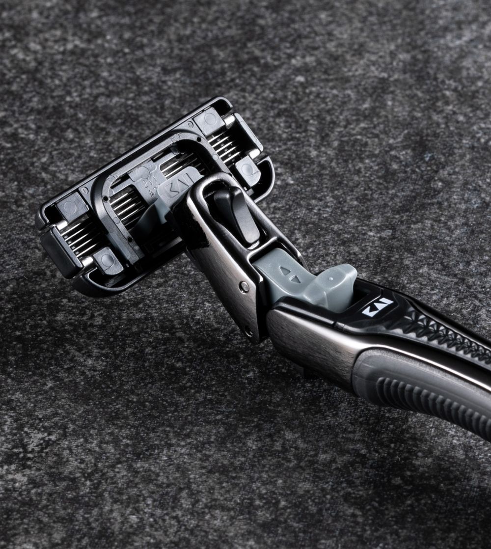 Maquinilla Kai de afeitar.