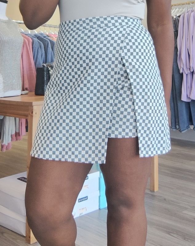 CHECKMATE JACQUARD KNIT SKORT