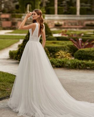 Robe de mariée de style romantique SILVAN Robe de mariée de style romantique SILVAN