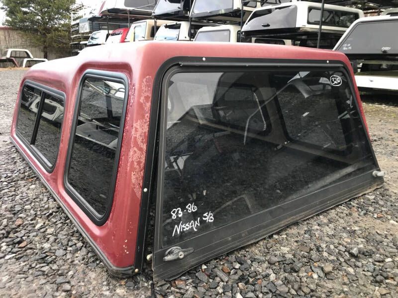 1983-1985 Nissan pickup 6.4' bed (Used)