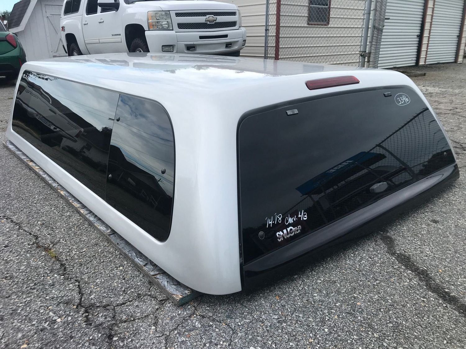 2014-2018 Chevrolet Silverado 8' bed, Snug Top (Used)