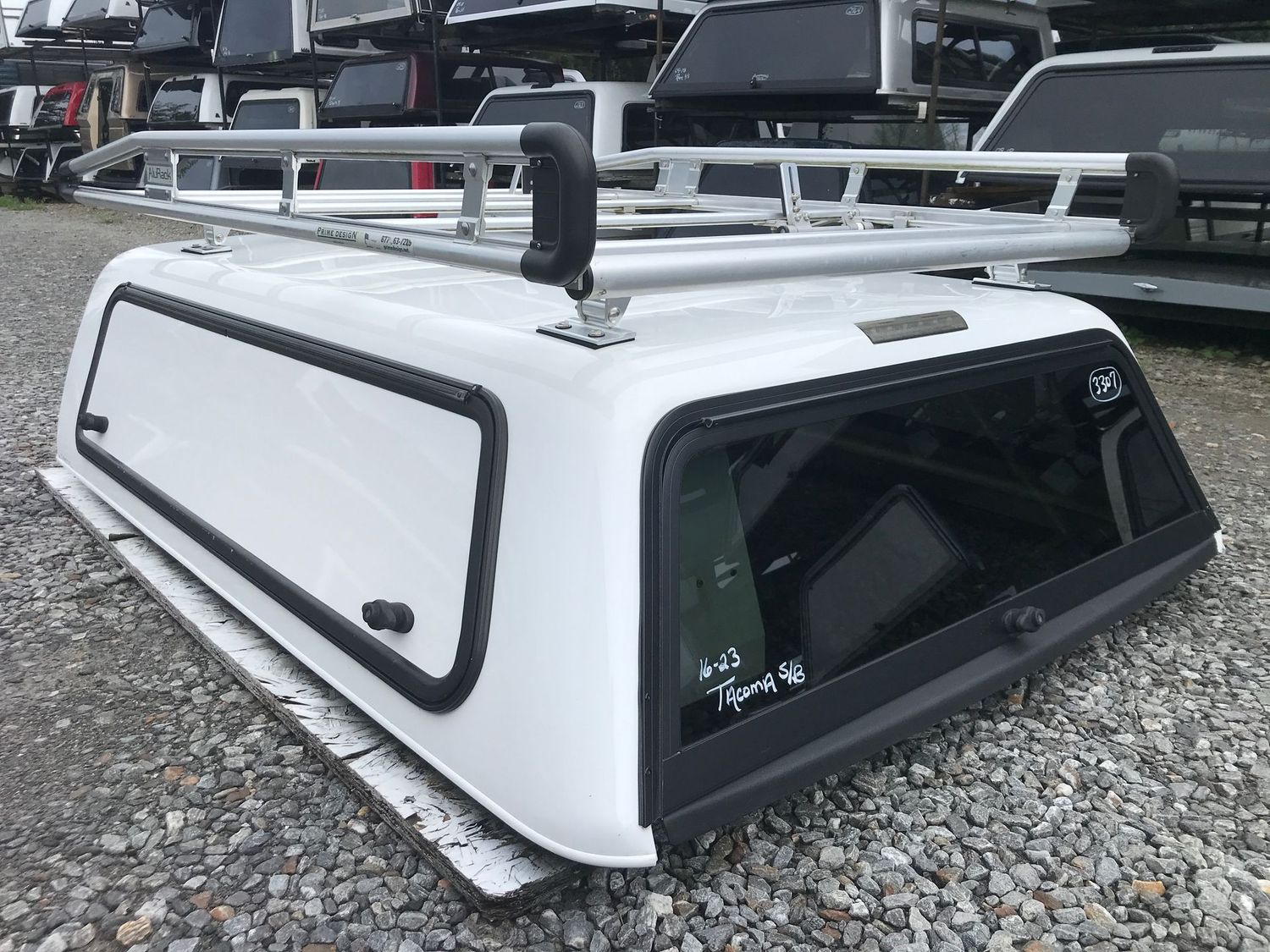 2016-2023 Toyota Tacoma 6.2' bed, ARE V (Used)