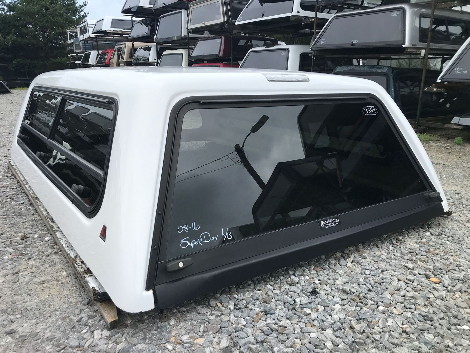 2008-2016 Ford Super Duty 8' bed, Leer 100R (Used)