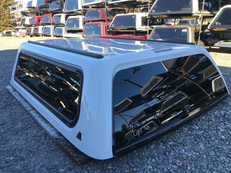 2014-2018 Chevrolet Silverado 6.5' bed, Leer 100XR (Used)