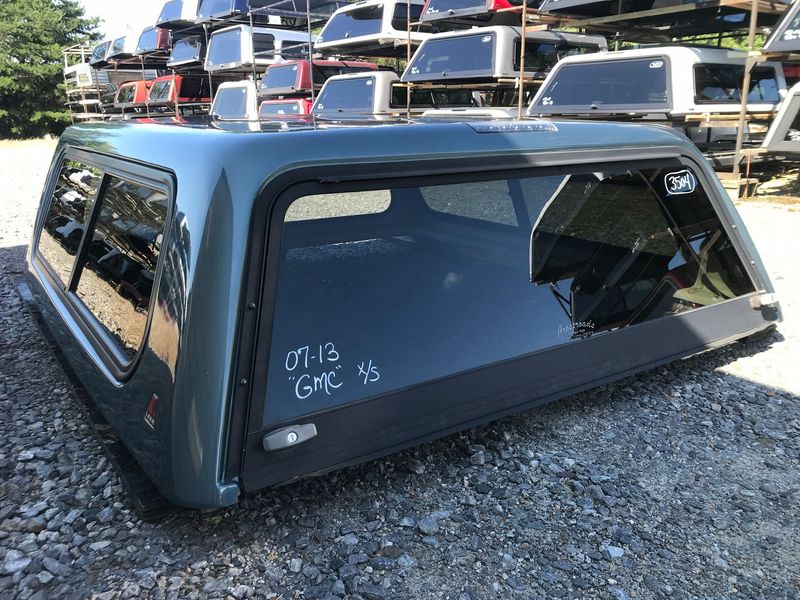 2007-2013 GMC Sierra, 5.6' bed, Leer 100R (Used)