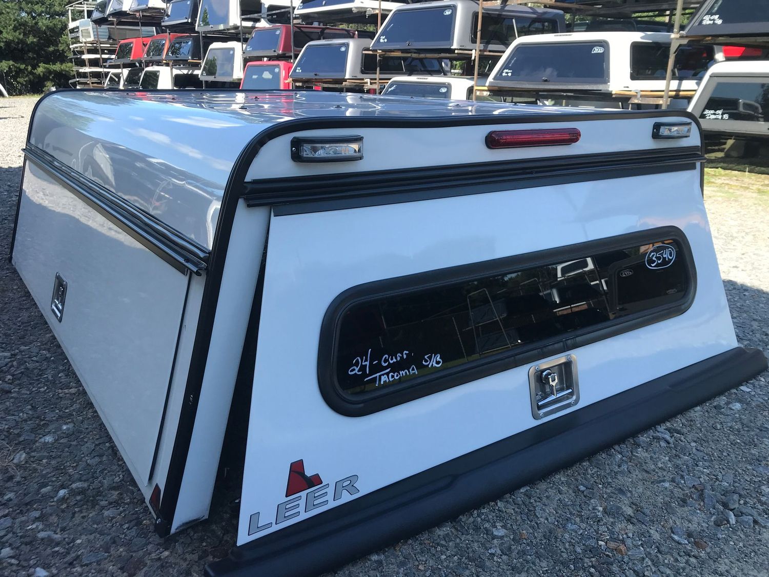 2024+ Toyota Tacoma 6.2' bed, Leer DCC (Used)