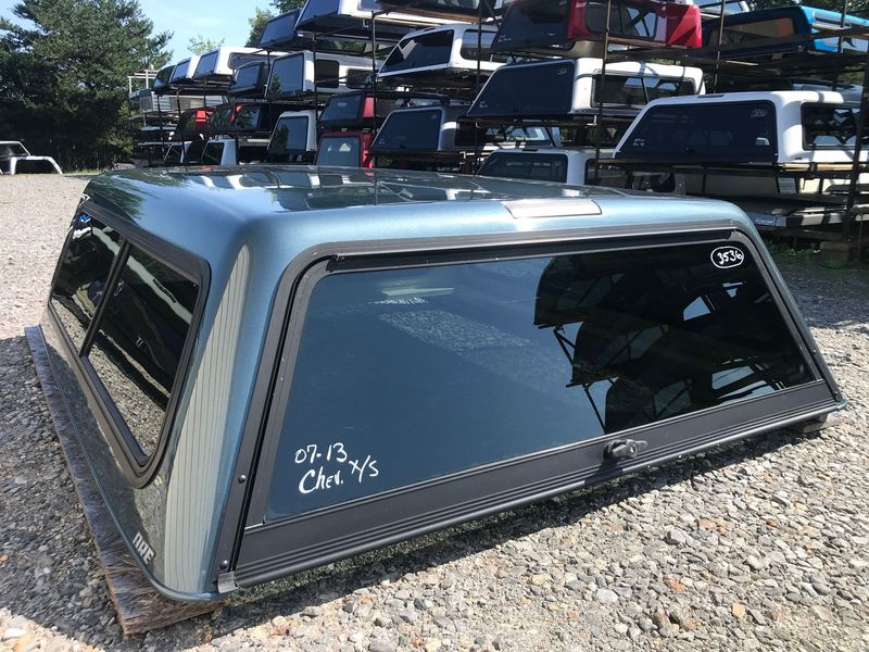 2007-2013 Chevrolet Silverado, 5.6' bed, ARE V (Used)