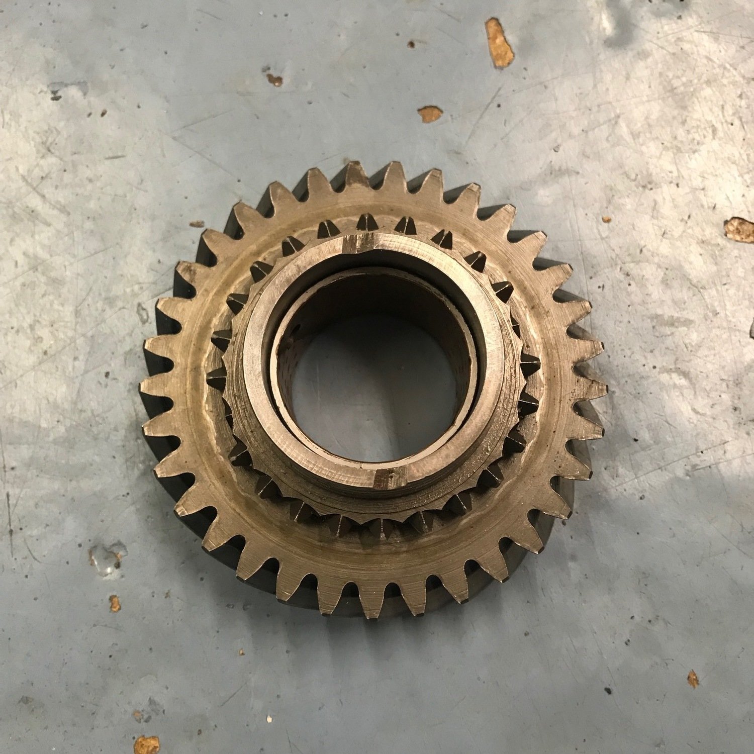 Volvo M40 1st gear 33 tooth (used) 380150 Volvo M40 1st gear 33 tooth (used) 380150