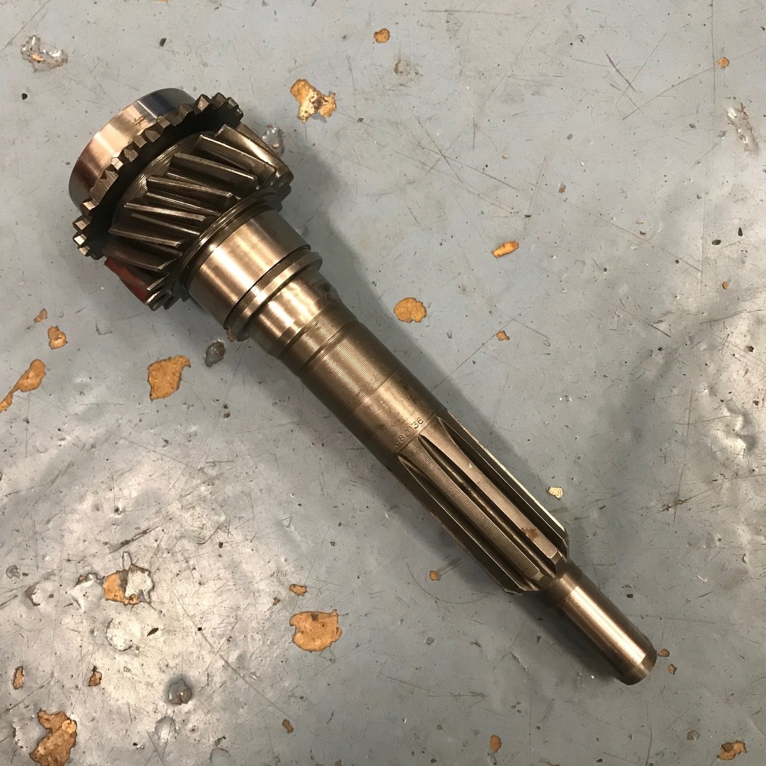 Volvo M40 1st Motion Shaft 19 Tooth (used) 380136