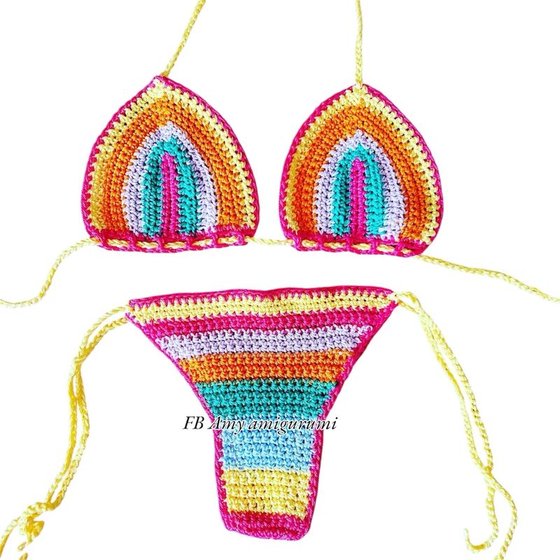 Bikini uncinetto Modello Rainbow Foderato
