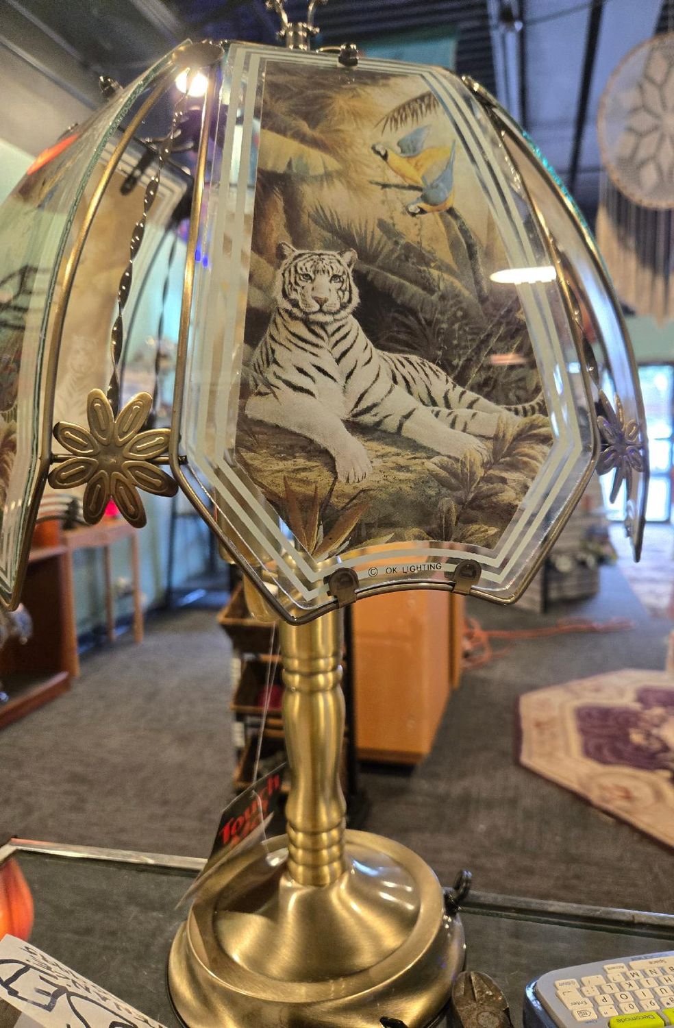 Touch Lamp 24 in White Tiger and Parots
