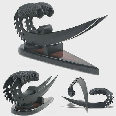 Ulak Saber Claws Riddick Knife Set
