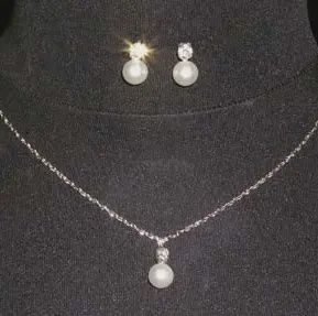Necklace Set Pearl Dot and Ear Rings