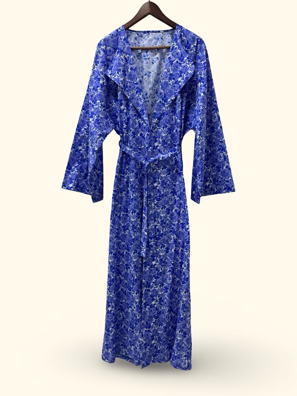 Two piece: Robe &amp; Dress قطعتين: روب مع فستان داخلي