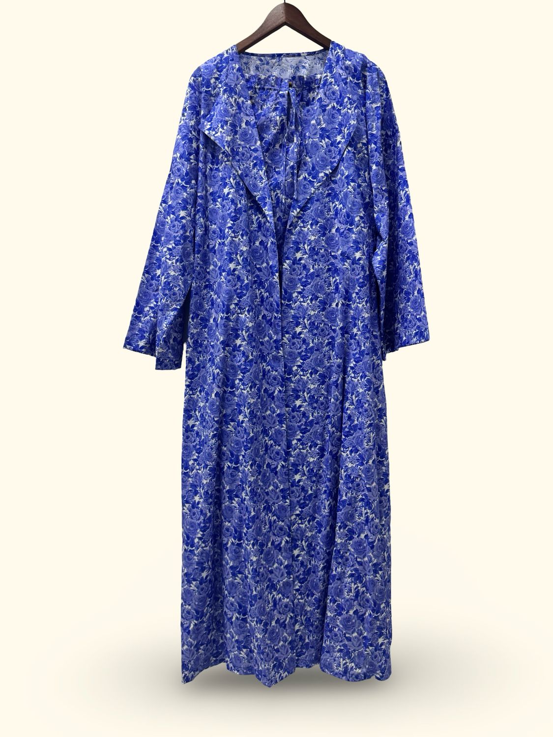 Two piece: Robe &amp; Dress قطعتين: روب مع فستان داخلي