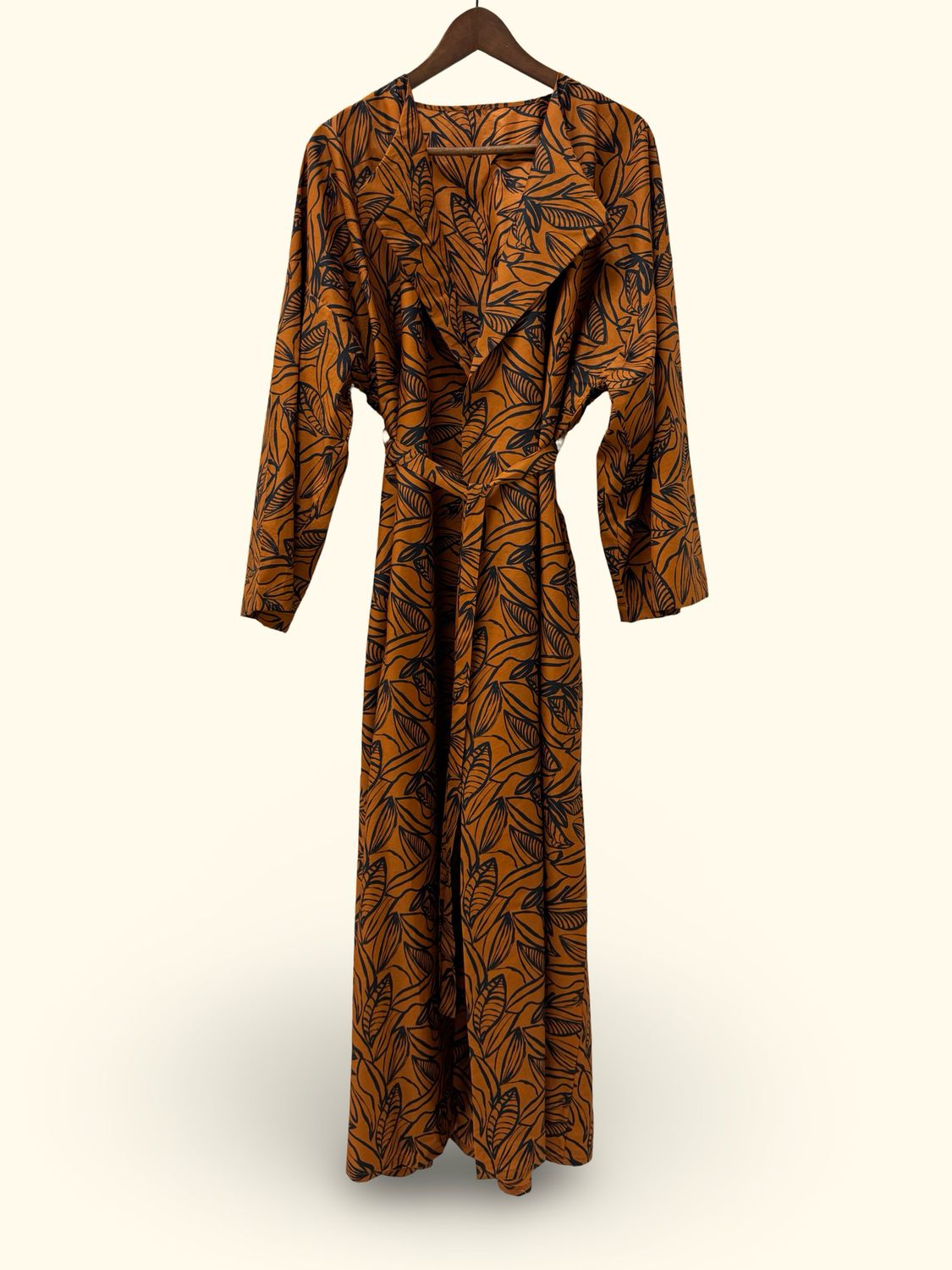 Two piece: Robe &amp; Dress قطعتين: روب مع فستان داخلي